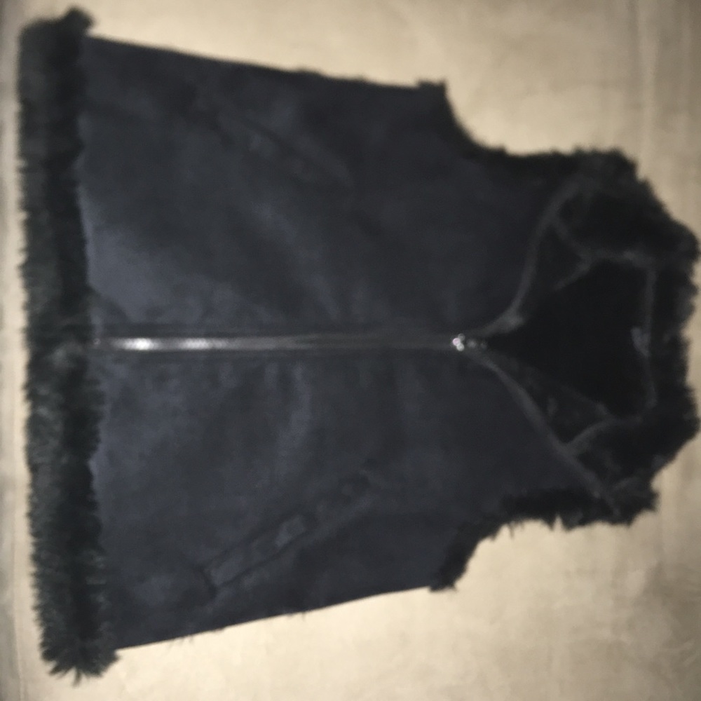 Casual Vest - Picture 2 of 5
